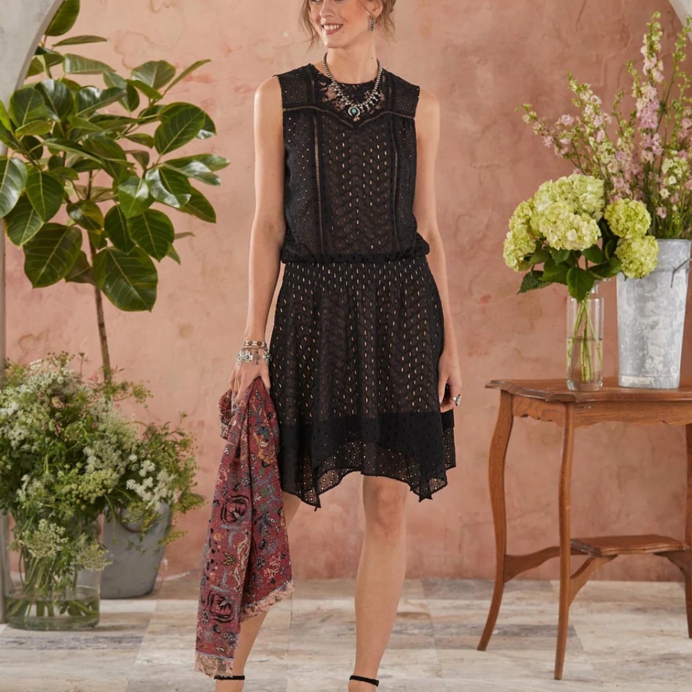 SUNDANCE On The Sea Lace Dress Black Eyelet Size XS - fits like a size 6